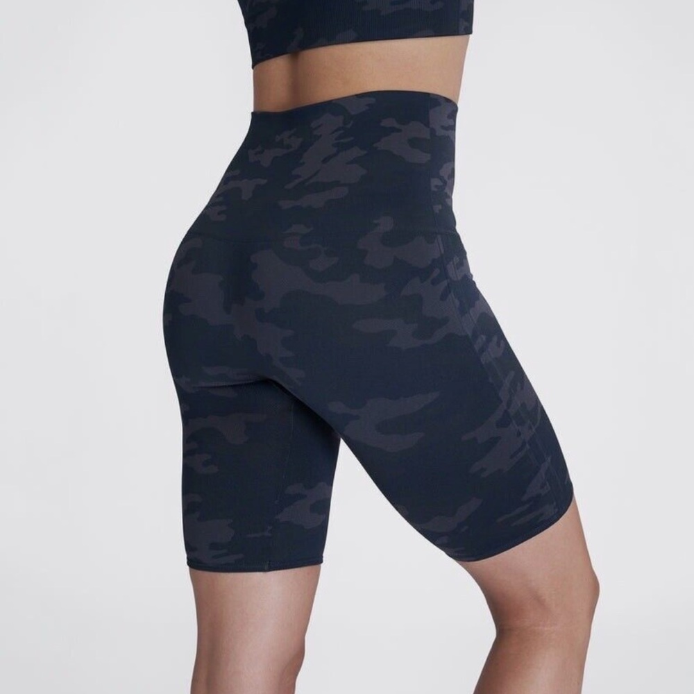 NWT SPANX Black Camo Bike Shorts - High-Waisted Compression